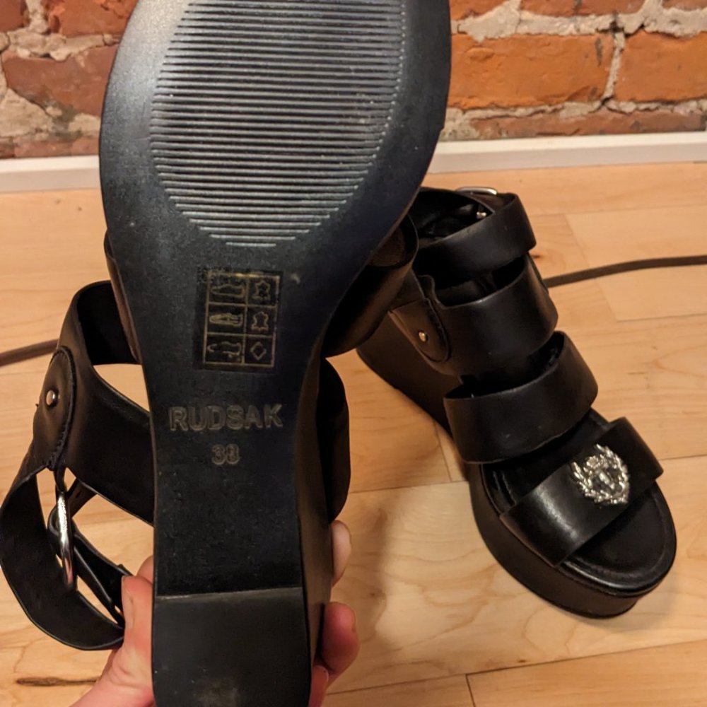 Rusdsak Platform sandals - Picture 8 of 11